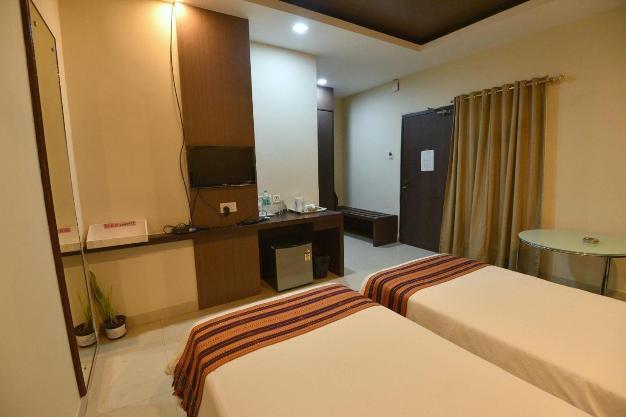 Hotel Dibrugarh Club House Exteriér fotografie